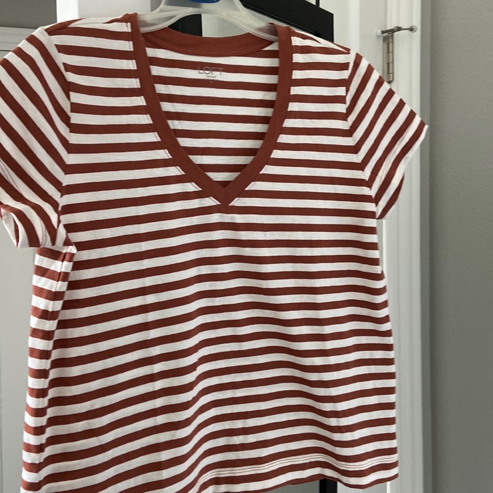 Loft Outlet tshirt